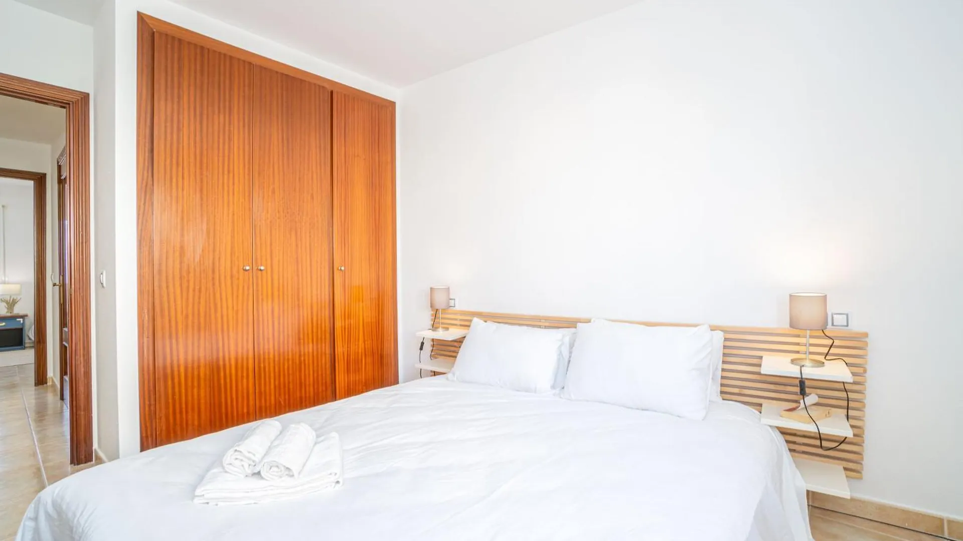 Apartamento Frente Al Canal Con Terraza Apartamento Empuriabrava