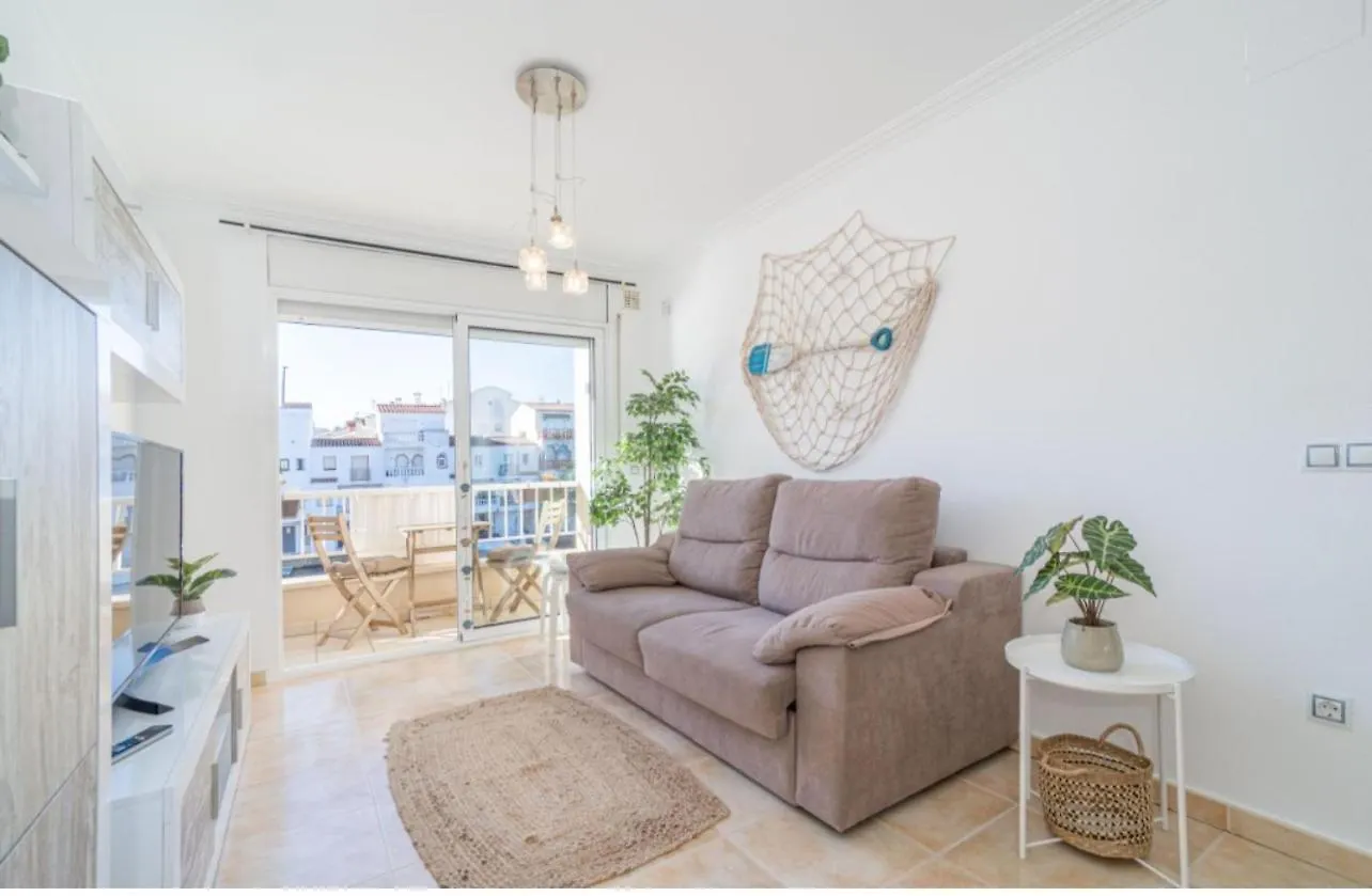 Apartamento Frente Al Canal Con Terraza Apartamento Empuriabrava 0*,